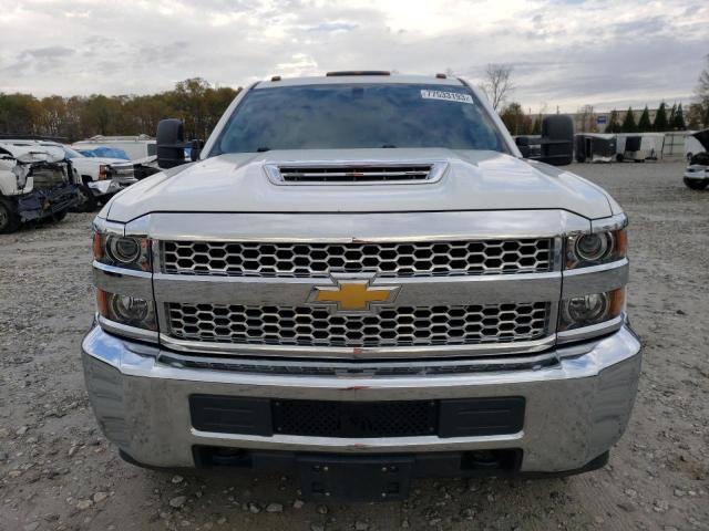 1GC4KVCYXKF225648 - 2019 CHEVROLET SILVERADO K3500 WHITE photo 5