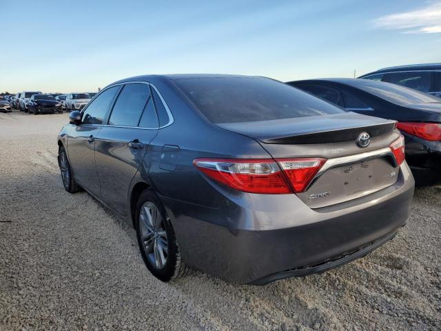 4T1BF1FK7FU482503 - 2015 TOYOTA CAMRY LE GRAY photo 2