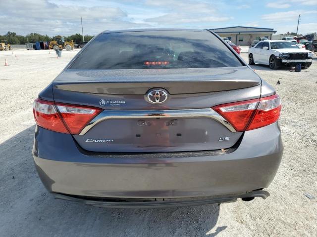 4T1BF1FK7FU482503 - 2015 TOYOTA CAMRY LE GRAY photo 6