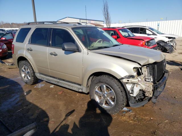 1FMCU0D72CKB26762 - 2012 FORD ESCAPE XLT BEIGE photo 4