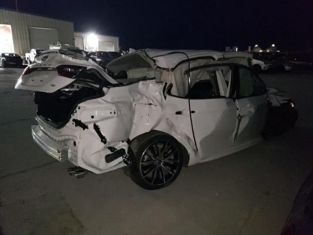 4T1G11AK3PU722434 - 2023 TOYOTA CAMRY SE NIGHT SHADE WHITE photo 3