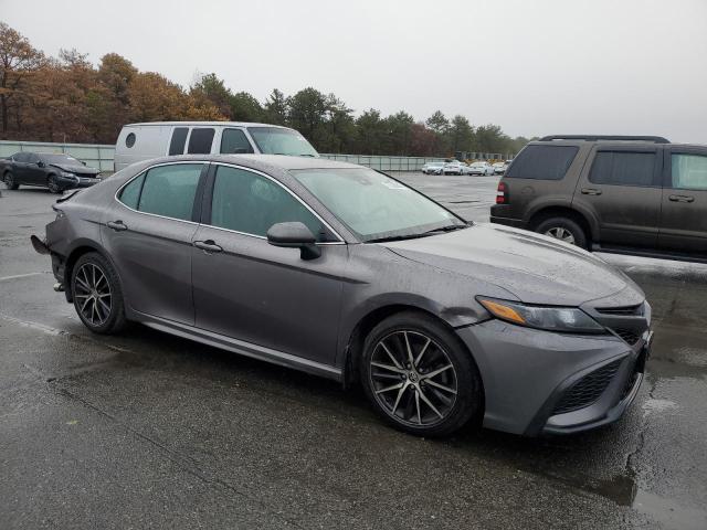 4T1G11BK3MU028370 - 2021 TOYOTA CAMRY SE GRAY photo 4