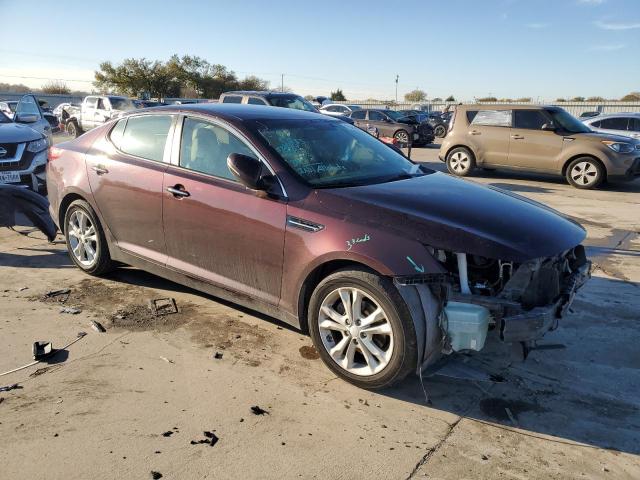 5XXGN4A75CG028902 - 2012 KIA OPTIMA EX MAROON photo 4