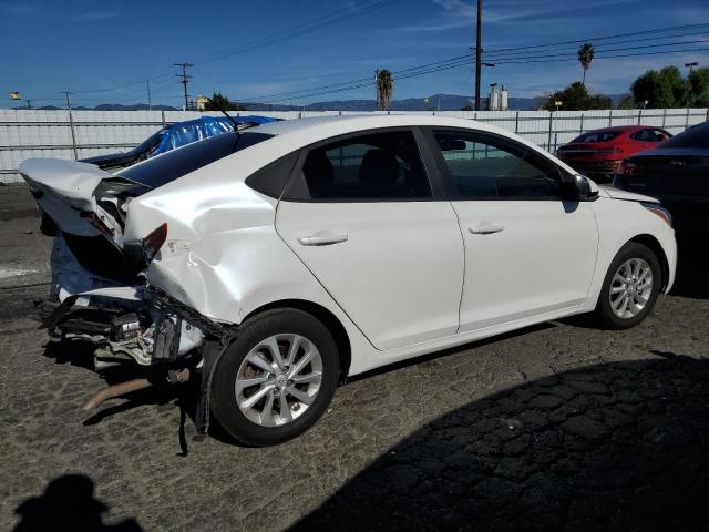 3KPC24A33JE018735 - 2018 HYUNDAI ACCENT SE WHITE photo 3