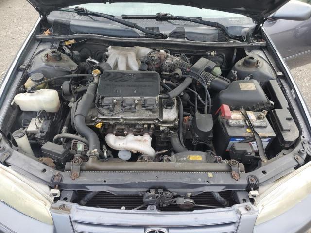 JT2BF28K1X0216015 - 1999 TOYOTA CAMRY LE GRAY photo 11