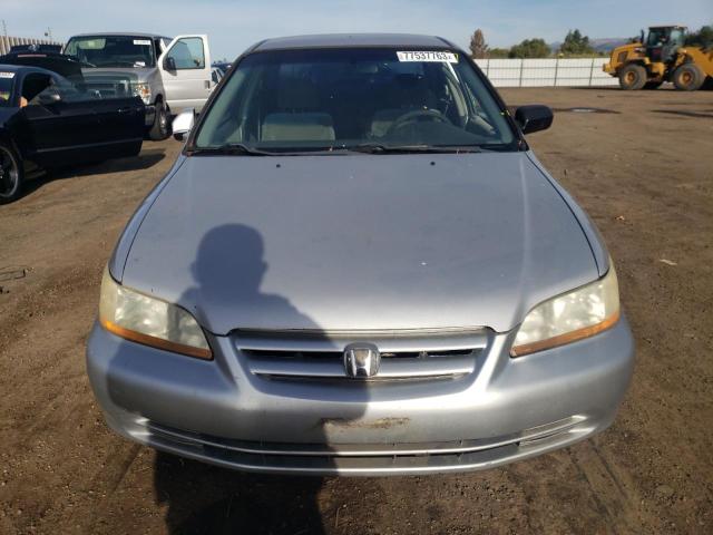 1HGCG16472A040132 - 2002 HONDA ACCORD LX SILVER photo 5