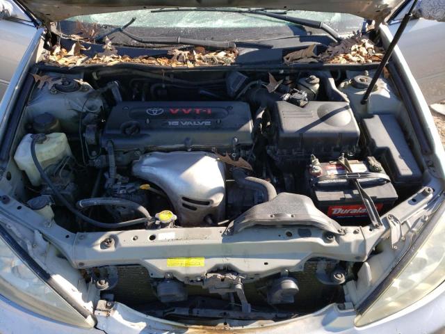 4T1BE32K05U593607 - 2005 TOYOTA CAMRY LE SILVER photo 11