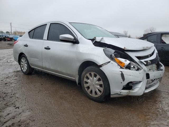 3N1CN7AP8GL828526 - 2016 NISSAN VERSA S SILVER photo 4