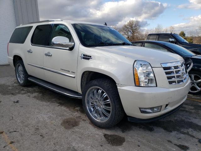 1GYS4HEF6CR189403 - 2012 CADILLAC ESCALADE ESV LUXURY WHITE photo 4