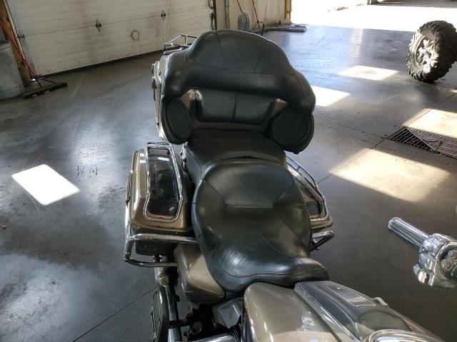 1HD1FCW184Y625871 - 2004 HARLEY-DAVIDSON FLHTCUI 棕色 照片 6