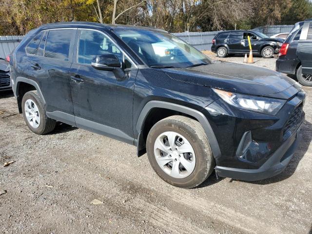 2T3Z1RFV8MW185203 - 2021 TOYOTA RAV4 LE BLACK photo 4