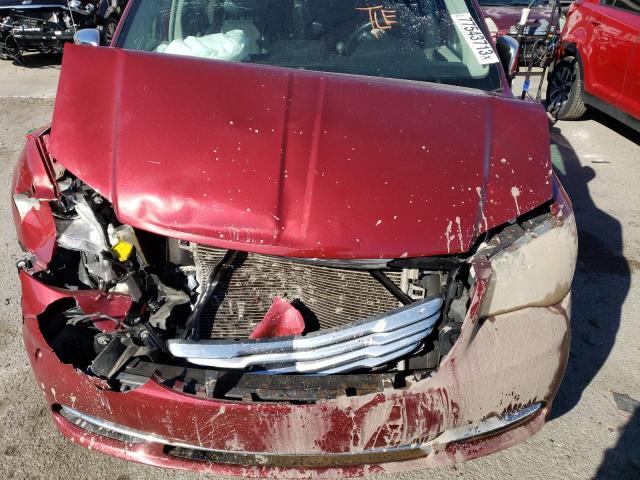 2C4RC1CG6DR747725 - 2013 CHRYSLER TOWN & COU TOURING L BURGUNDY photo 12