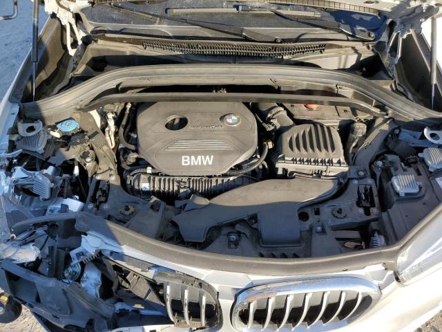 WBXHU7C52K5L10375 - 2019 BMW X1 SDRIVE28I SILVER photo 11