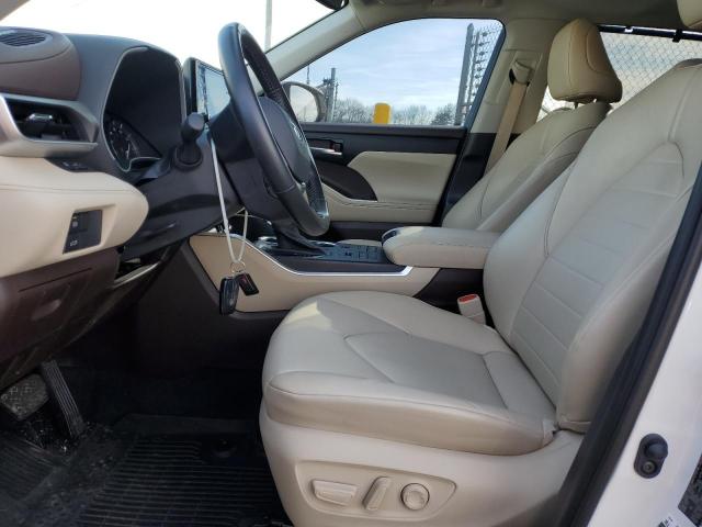 5TDGZRBH1MS132179 - 2021 TOYOTA HIGHLANDER XLE WHITE photo 7