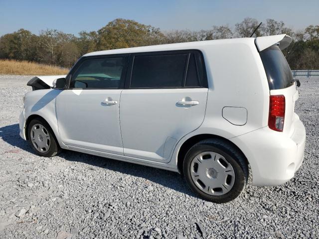 JTLZE4FE7CJ023295 - 2012 TOYOTA SCION XB WHITE photo 2