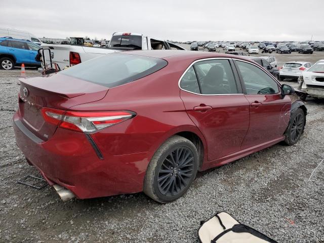 4T1B11HK4JU558571 - 2018 TOYOTA CAMRY L RED photo 3