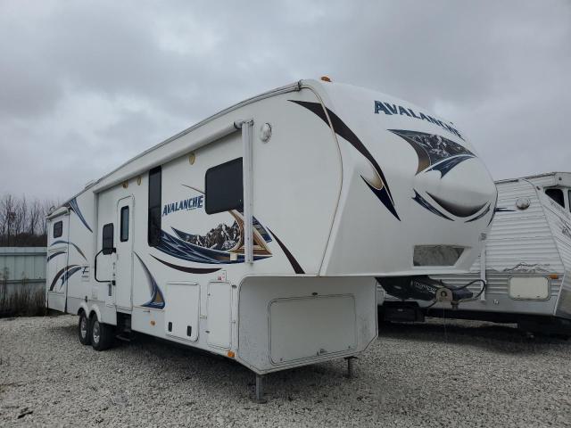 4YDF34124CE760669 - 2012 KEYSTONE AVALANCHE თეთრი ფოტო 1