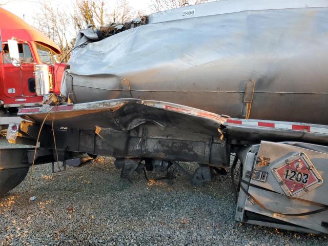 1H4T04424KL017710 - 1989 OTHER TANKER SILVER photo 6