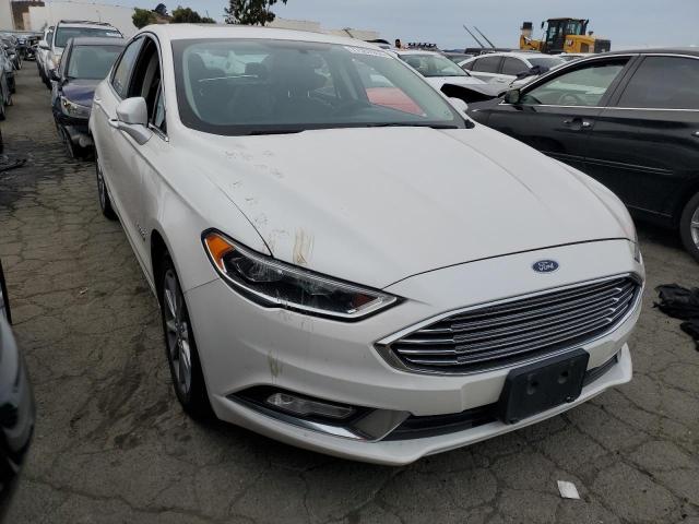 3FA6P0PU1HR153485 - 2017 FORD FUSION SE PHEV WHITE photo 4