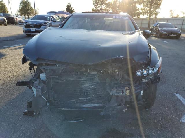 JH4KC1F92GC000567 - 2016 ACURA RLX ADVANCE BLACK photo 5