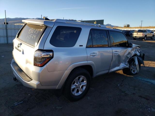 JTEBU5JR2J5524029 - 2018 TOYOTA 4RUNNER SR5/SR5 PREMIUM SILVER photo 3