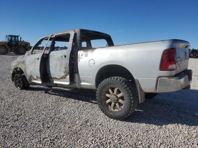 3C6UR5CL1JG396275 - 2018 RAM 2500 ST SILVER photo 2