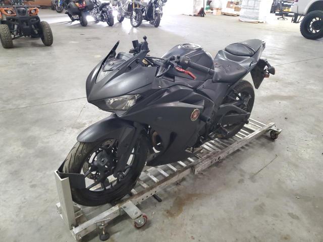 MH3RH06Y1FK002318 - 2015 YAMAHA YZFR3 BLACK photo 2