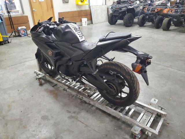 MH3RH06Y1FK002318 - 2015 YAMAHA YZFR3 BLACK photo 3