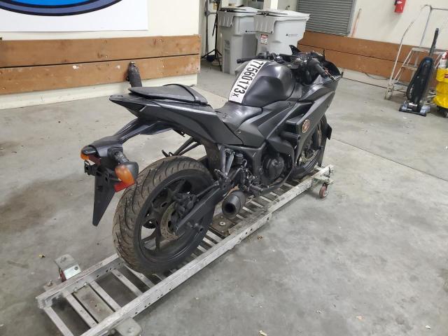 MH3RH06Y1FK002318 - 2015 YAMAHA YZFR3 BLACK photo 4