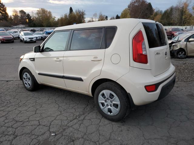 KNDJT2A5XD7770401 - 2013 KIA SOUL WHITE photo 2