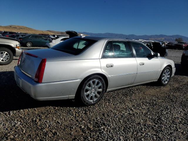 1G6KD57Y89U105190 - 2009 CADILLAC DTS SILVER photo 3