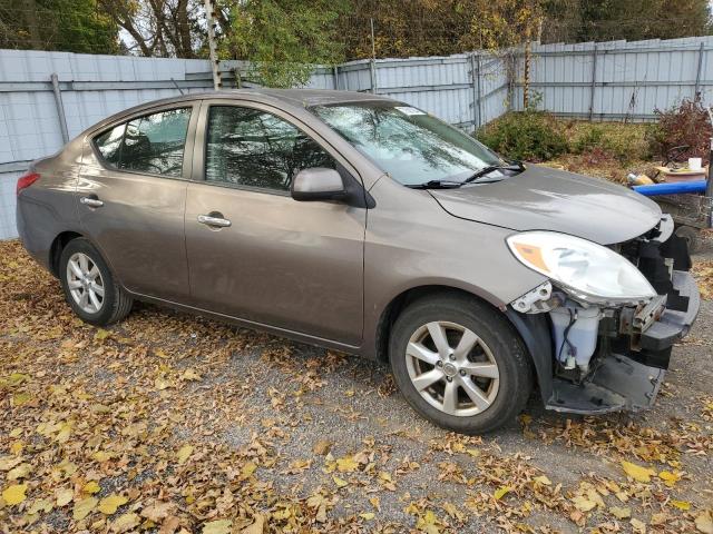 3N1CN7AP8CL863318 - 2012 NISSAN VERSA S GRAY photo 4