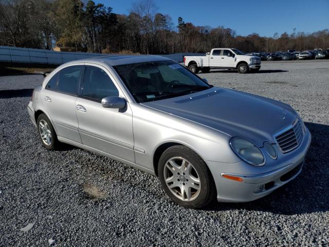 WDBUF65J64A518715 - 2004 MERCEDES-BENZ E 320 SILVER photo 4