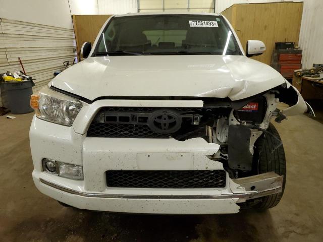 JTEBU5JR3A5016751 - 2010 TOYOTA 4RUNNER SR5 WHITE photo 5