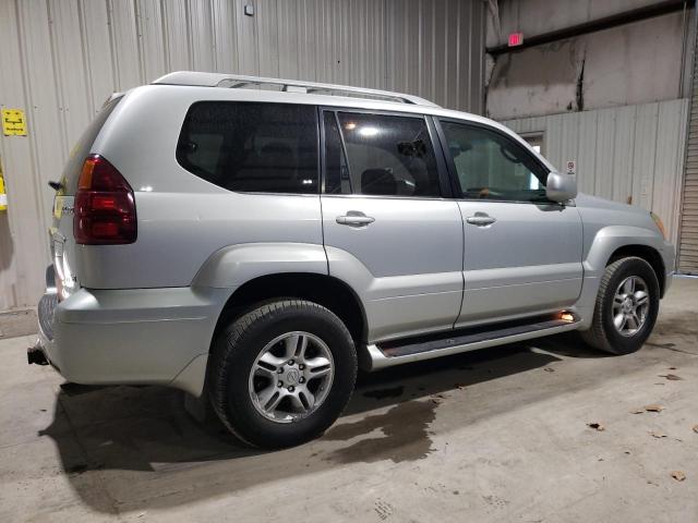 JTJBT20X440048256 - 2004 LEXUS GX 470 SILVER photo 3