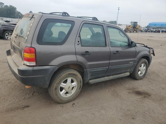 1FMYU01172KC46819 - 2002 FORD ESCAPE XLS GRAY photo 3