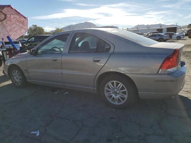 YV1RS612552456991 - 2005 VOLVO S60 SILVER photo 2