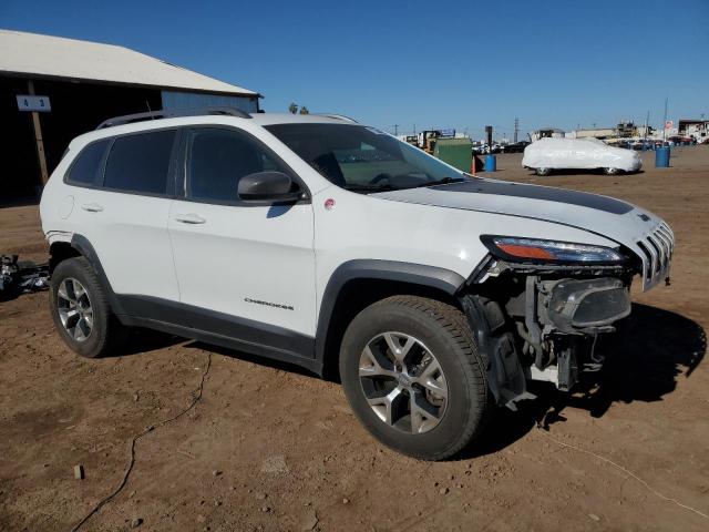1C4PJMBB9GW267324 - 2016 JEEP CHEROKEE TRAILHAWK WHITE photo 4
