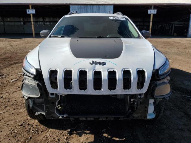 1C4PJMBB9GW267324 - 2016 JEEP CHEROKEE TRAILHAWK WHITE photo 5