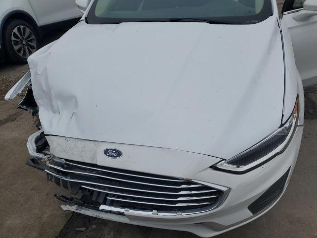 3FA6P0CD0LR235769 - 2020 FORD FUSION SEL WHITE photo 11