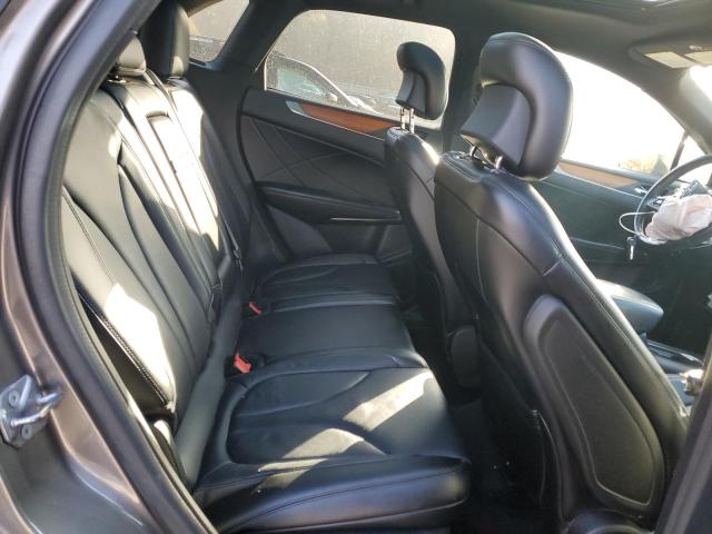 5LMCJ3D99GUJ04650 - 2016 LINCOLN MKC RESERVE ნაცრისფერი ფოტო 11