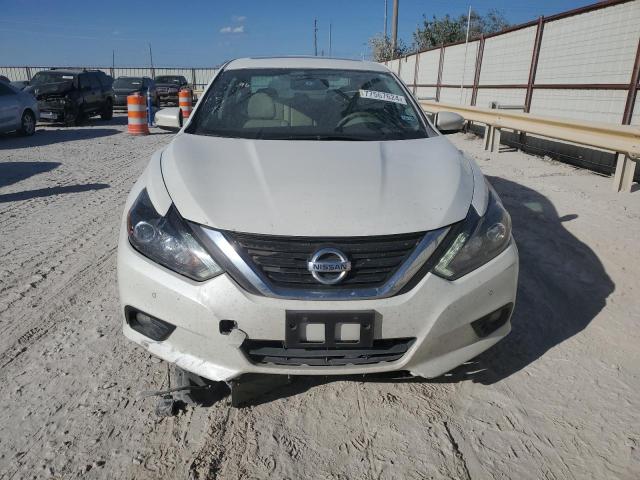 1N4BL3AP3HC297147 - 2017 NISSAN ALTIMA 3.5SL WHITE photo 5