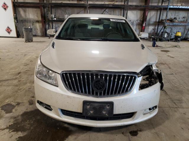 1G4GC5E3XDF121316 - 2013 BUICK LACROSSE WHITE photo 5