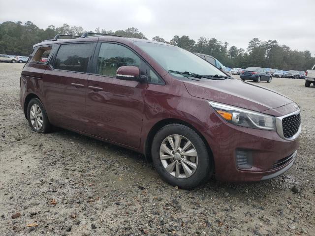 KNDMB5C14H6328172 - 2017 KIA SEDONA LX BURGUNDY photo 4