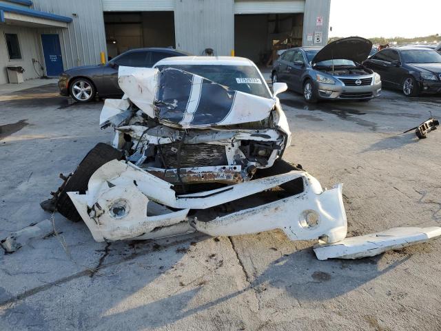 2G1FS1EW6A9219357 - 2010 CHEVROLET CAMARO SS WHITE photo 5