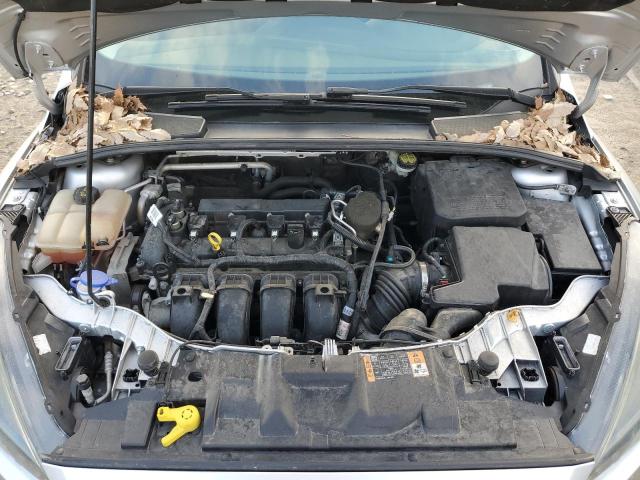 1FADP3K29GL321630 - 2016 FORD FOCUS SE SILVER photo 11