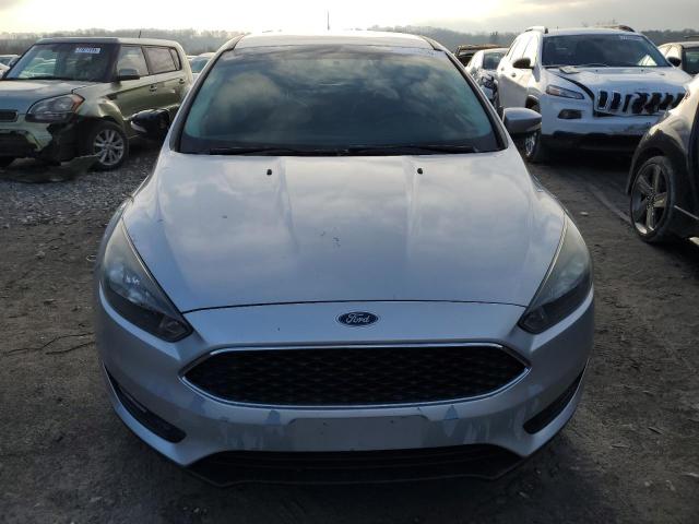 1FADP3K29GL321630 - 2016 FORD FOCUS SE SILVER photo 5