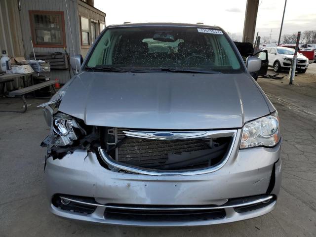2C4RC1BG5GR104109 - 2016 CHRYSLER TOWN & COU TOURING SILVER photo 5