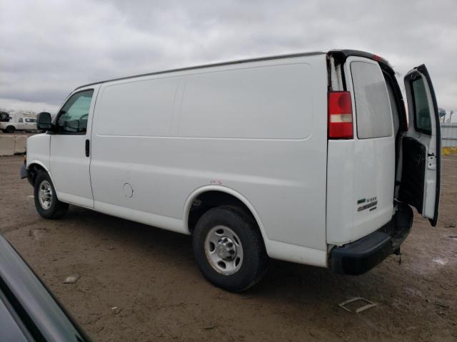 1GCWGFFA6B1110069 - 2011 CHEVROLET EXPRESS G2 WHITE photo 2