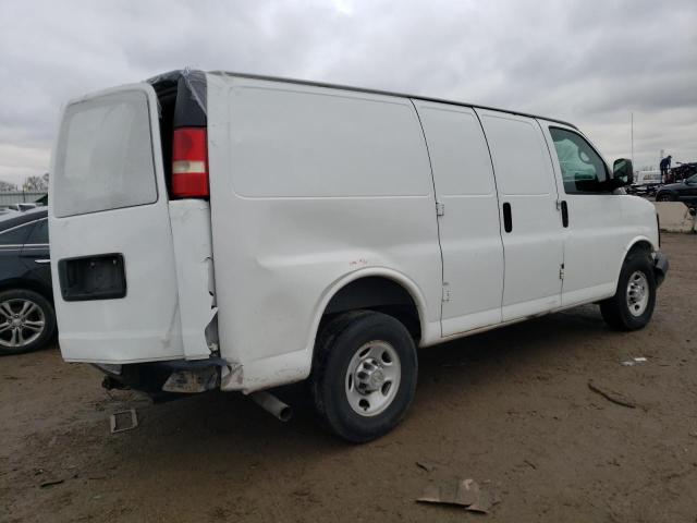 1GCWGFFA6B1110069 - 2011 CHEVROLET EXPRESS G2 WHITE photo 3